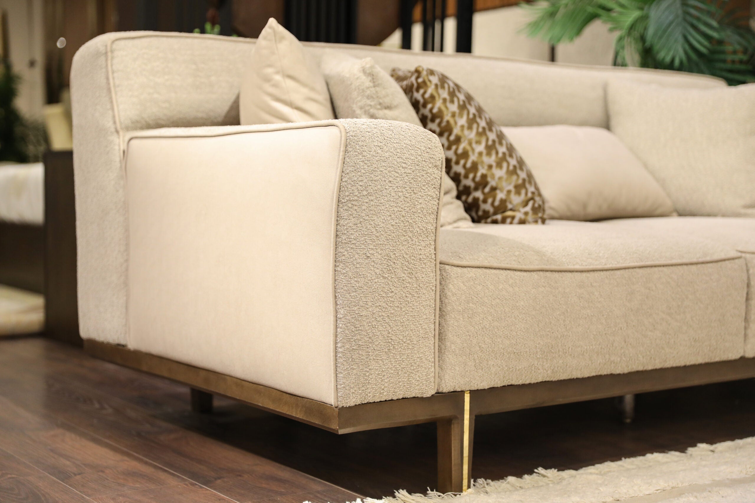 Flow Sofa set