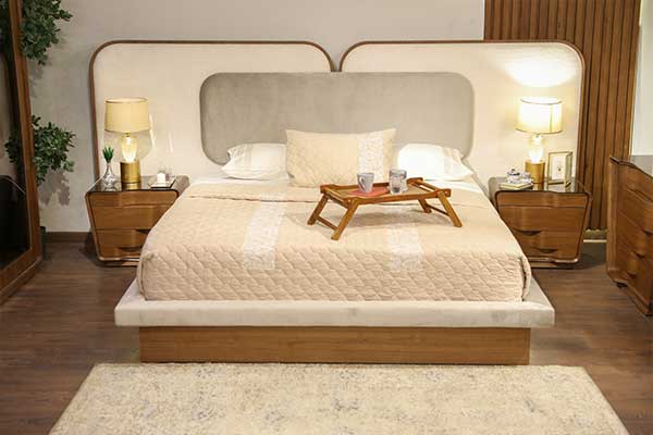 سرير هيلتون