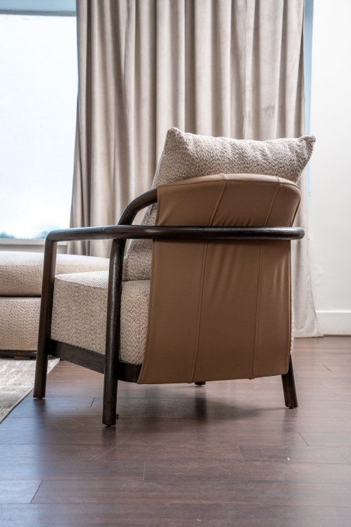 Cilic Chair