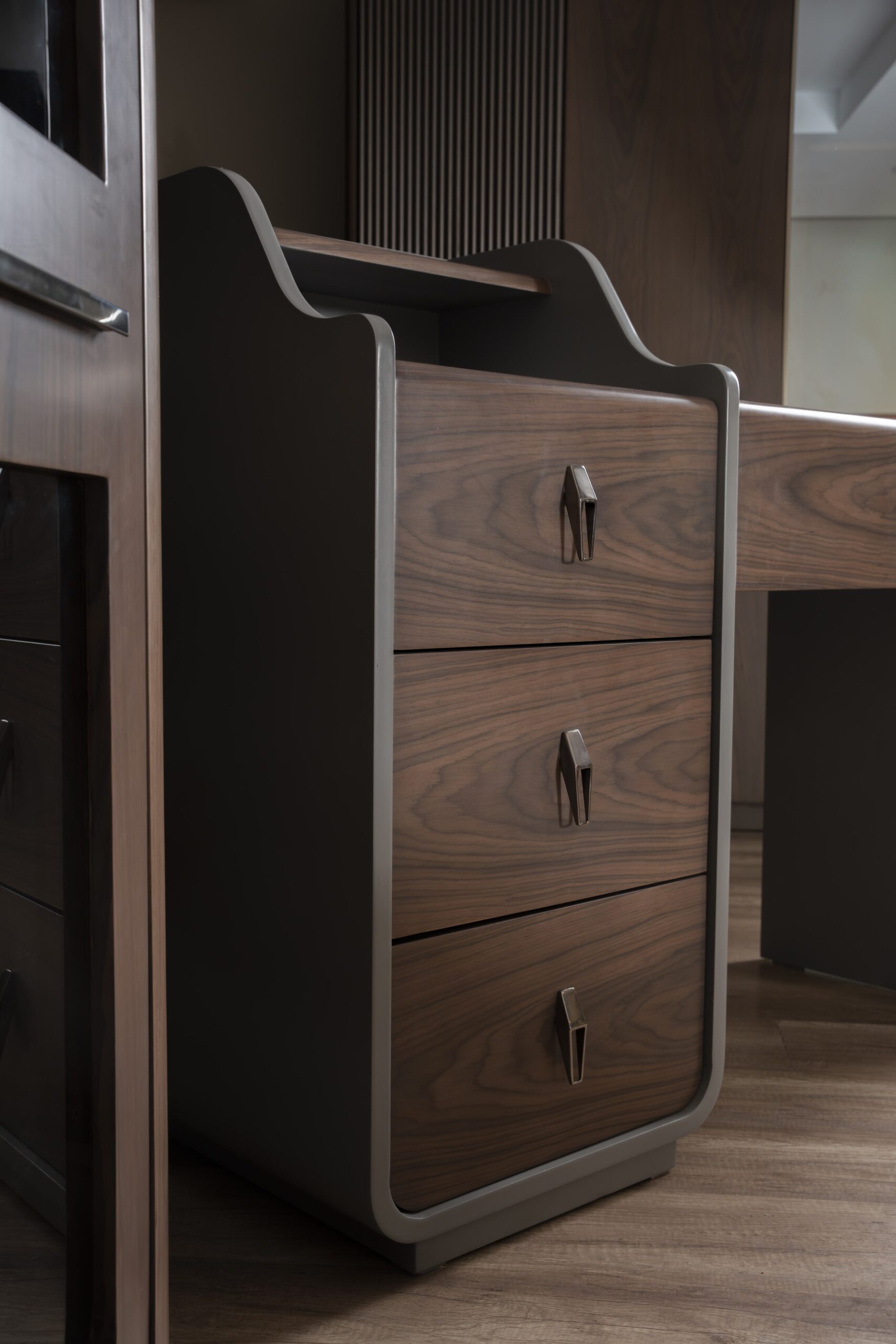  ميرا غرفة نوم شبابيه